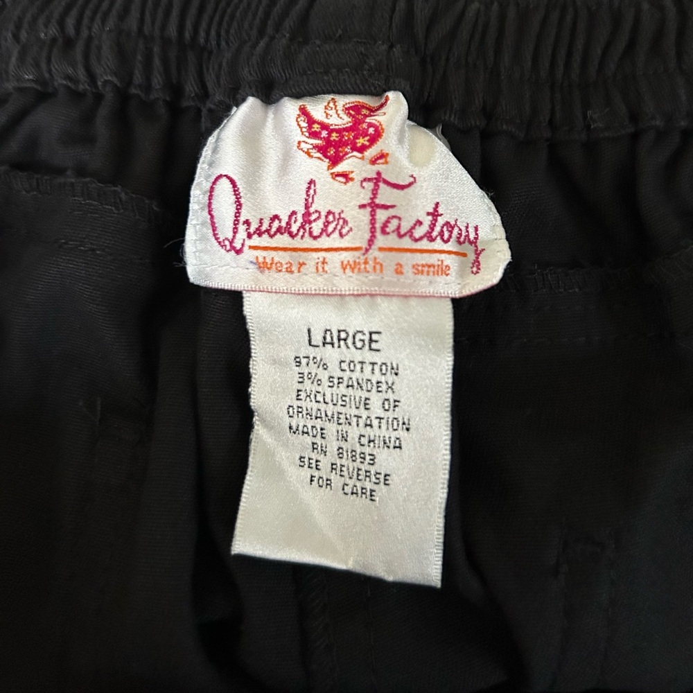 Quacker Factory Woman’s Black Pants with sparkly Beaded Embroidered Detail. L - Picture 2 of 4
